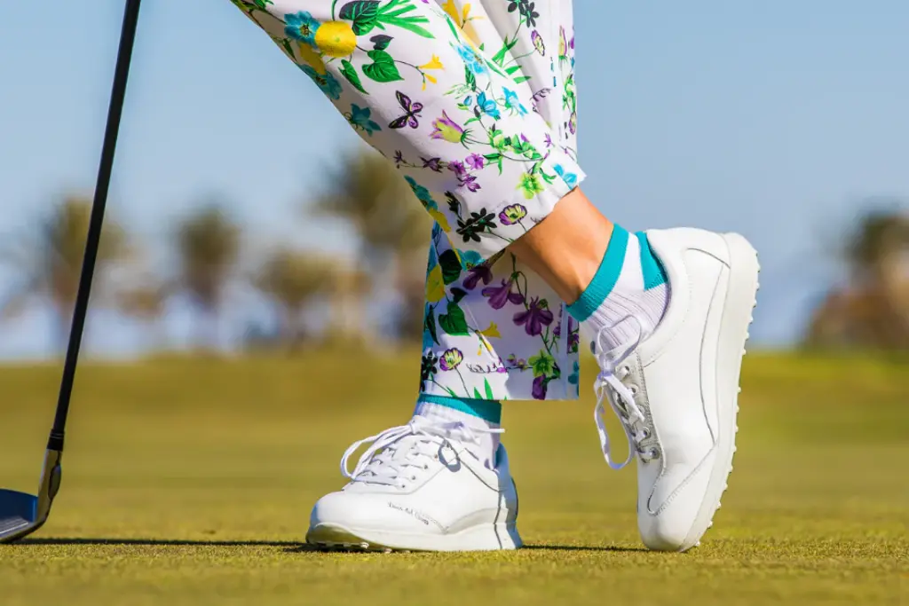 best golf shoes spikeless